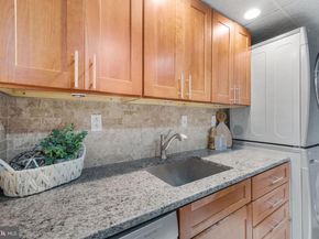 4617 1/2 Macarthur Boulevard NW A, Washington DC 20007