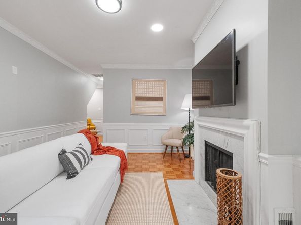 4617 1/2 Macarthur Boulevard NW A, Washington DC 20007