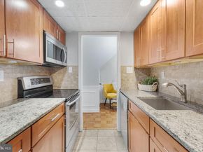 4617 1/2 Macarthur Boulevard NW A, Washington DC 20007