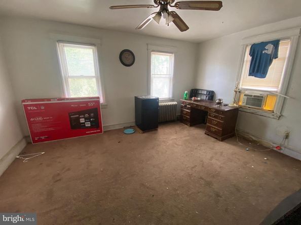 417 Holly Road, Yeadon PA 19050