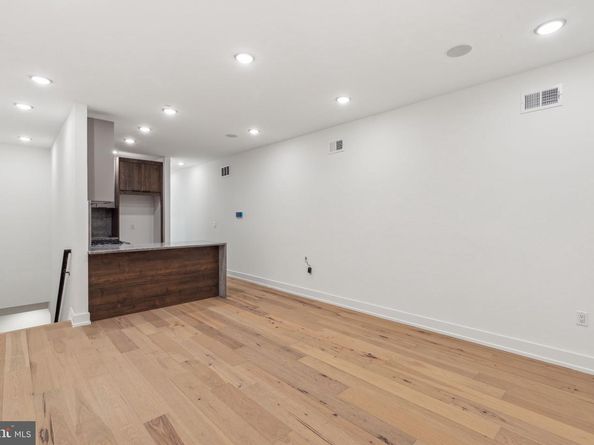 1214 E Susquehanna Avenue A, Philadelphia PA 19125