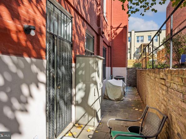 301 G Street NE 2, Washington DC 20002