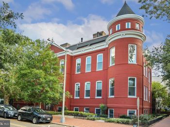 301 G Street NE