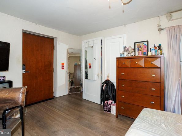 5352 N Broad Street, Philadelphia PA 19141