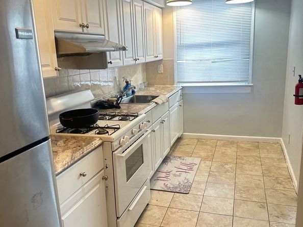 2110 Longshore Avenue, Philadelphia PA 19149