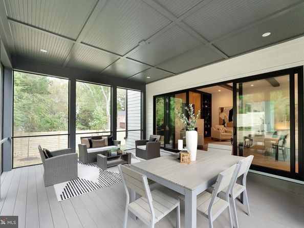 6908 Southridge Drive, Mclean VA 22101