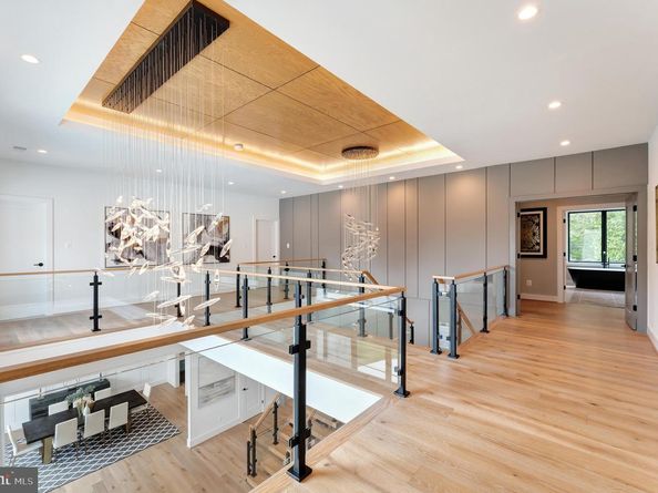 6908 Southridge Drive, Mclean VA 22101