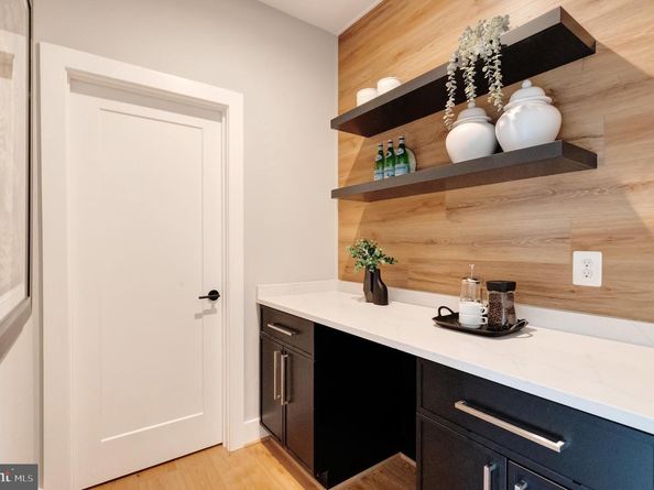 6908 Southridge Drive, Mclean VA 22101