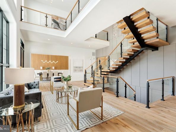 6908 Southridge Drive, Mclean VA 22101