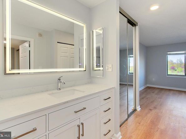 2121 Jamieson Avenue 710, Alexandria VA 22314