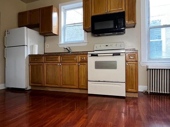 1635 S 15TH Street, Philadelphia PA 19145