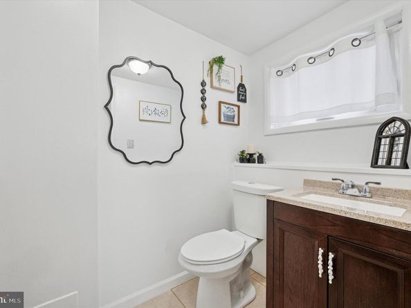 724 Cypress Road, Warminster PA 18974