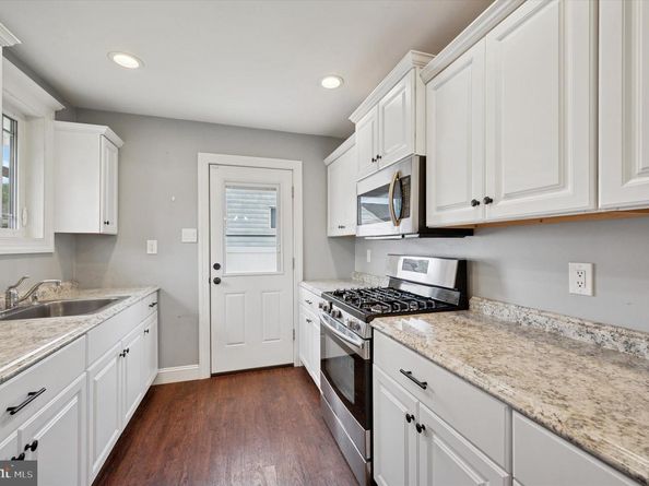 724 Cypress Road, Warminster PA 18974