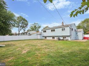 724 Cypress Road, Warminster PA 18974