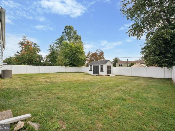 724 Cypress Road, Warminster PA 18974