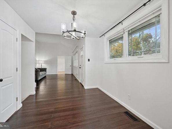 724 Cypress Road, Warminster PA 18974