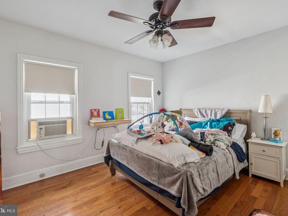 1105 Latimer Street, Philadelphia PA 19107