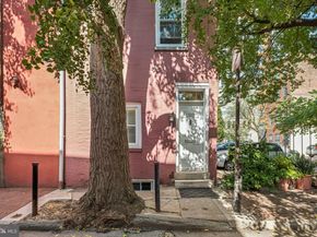 1105 Latimer Street, Philadelphia PA 19107