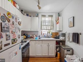 1105 Latimer Street, Philadelphia PA 19107