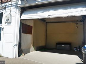 1016 Poplar Avenue, Glenolden PA 19036