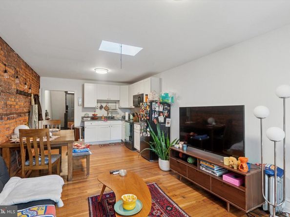 3816 Spring Garden Street, Philadelphia PA 19104