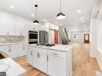 29 N 54TH Street