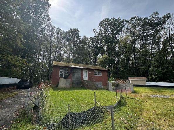 6649 Kerns Road, Falls Church VA 22042