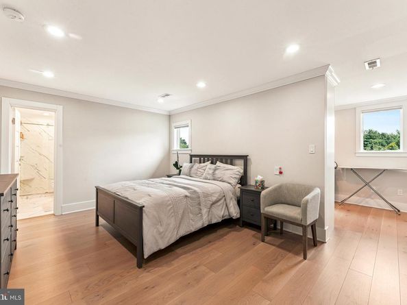 2145 2nd Street, Newtown PA 18940