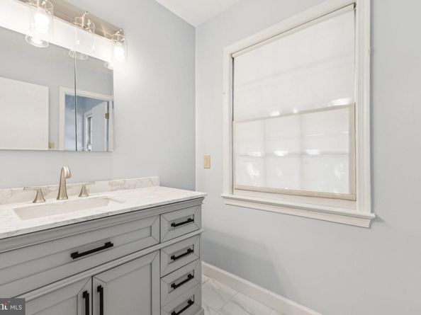 6108 Larstan Drive, Alexandria VA 22312