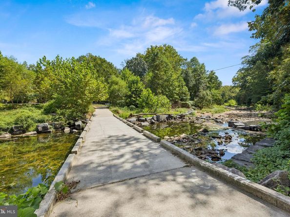 6108 Larstan Drive, Alexandria VA 22312