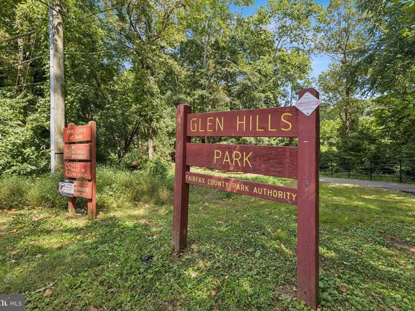 6108 Larstan Drive, Alexandria VA 22312