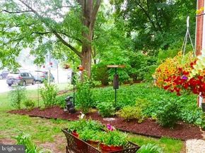 3325 Valley Drive, Alexandria VA 22302