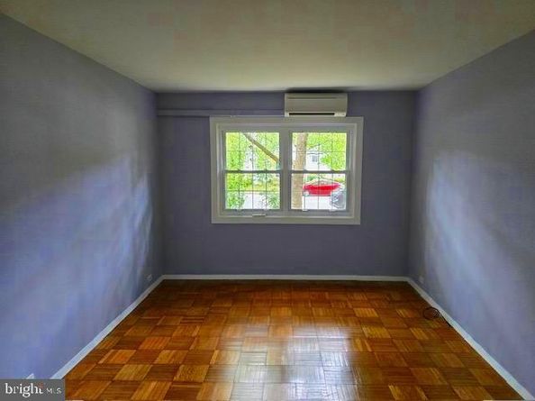 3325 Valley Drive, Alexandria VA 22302