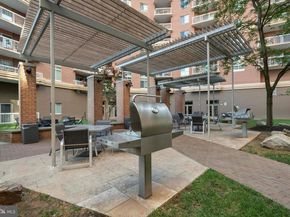 3101 N Hampton Drive 407, Alexandria VA 22302