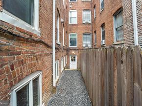 1738 T Street NW 1, Washington DC 20009