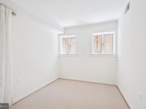 1738 T Street NW 1, Washington DC 20009