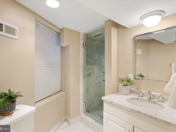 1617 35TH Street NW, Washington DC 20007