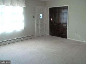 5 Broadale Road, Doylestown PA 18901