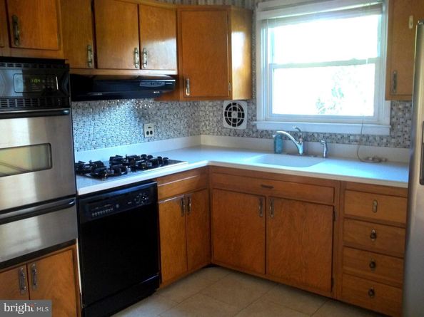 5 Broadale Road, Doylestown PA 18901