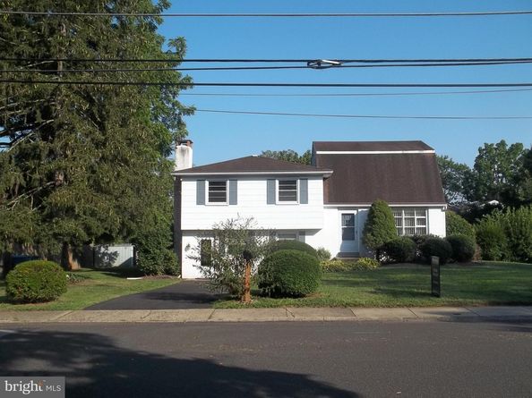 5 Broadale Road, Doylestown PA 18901