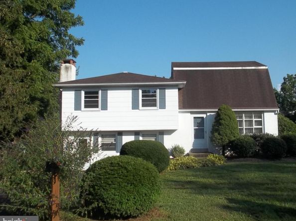 5 Broadale Road, Doylestown PA 18901