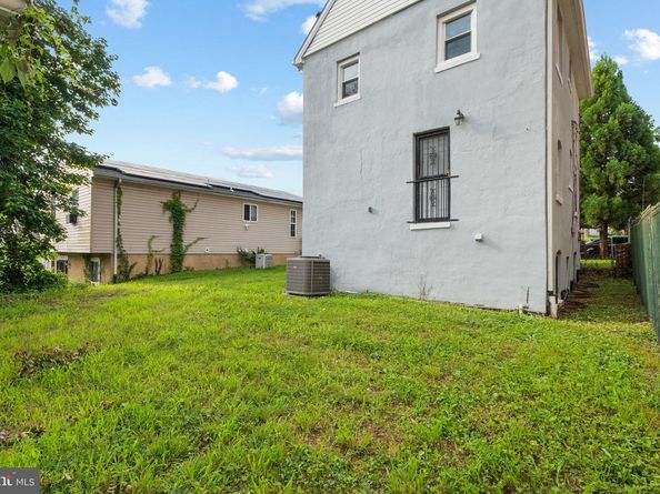 5126 Call Place SE, Washington DC 20019