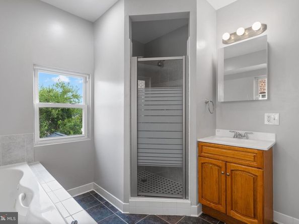 5126 Call Place SE, Washington DC 20019