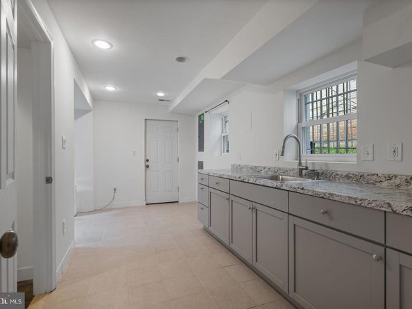 5126 Call Place SE, Washington DC 20019