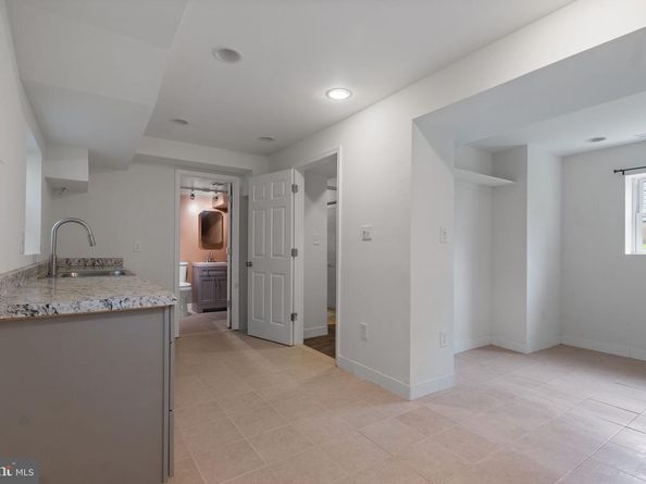 5126 Call Place SE, Washington DC 20019