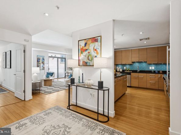 2425 L Street NW 210, Washington DC 20037