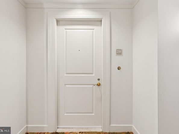 2425 L Street NW 210, Washington DC 20037