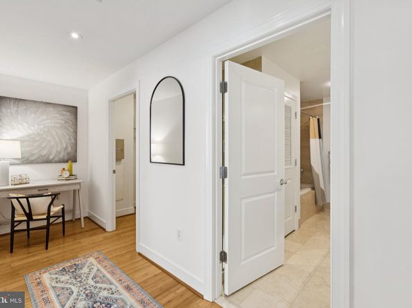 2425 L Street NW 210, Washington DC 20037