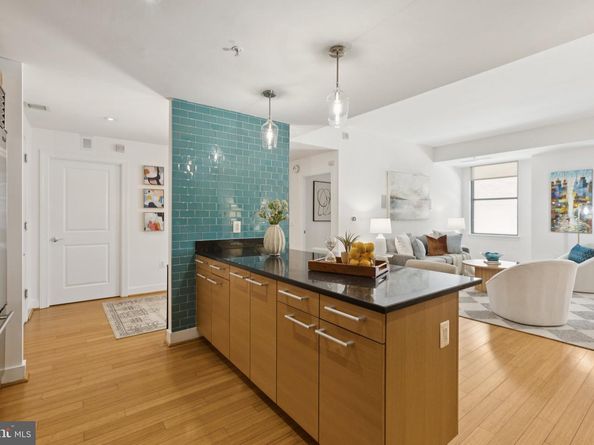 2425 L Street NW 210, Washington DC 20037