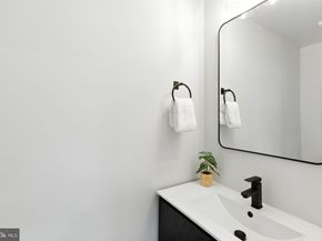 4017 14TH Street NW, Washington DC 20011
